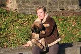 ADULTE ET CHIEN 485